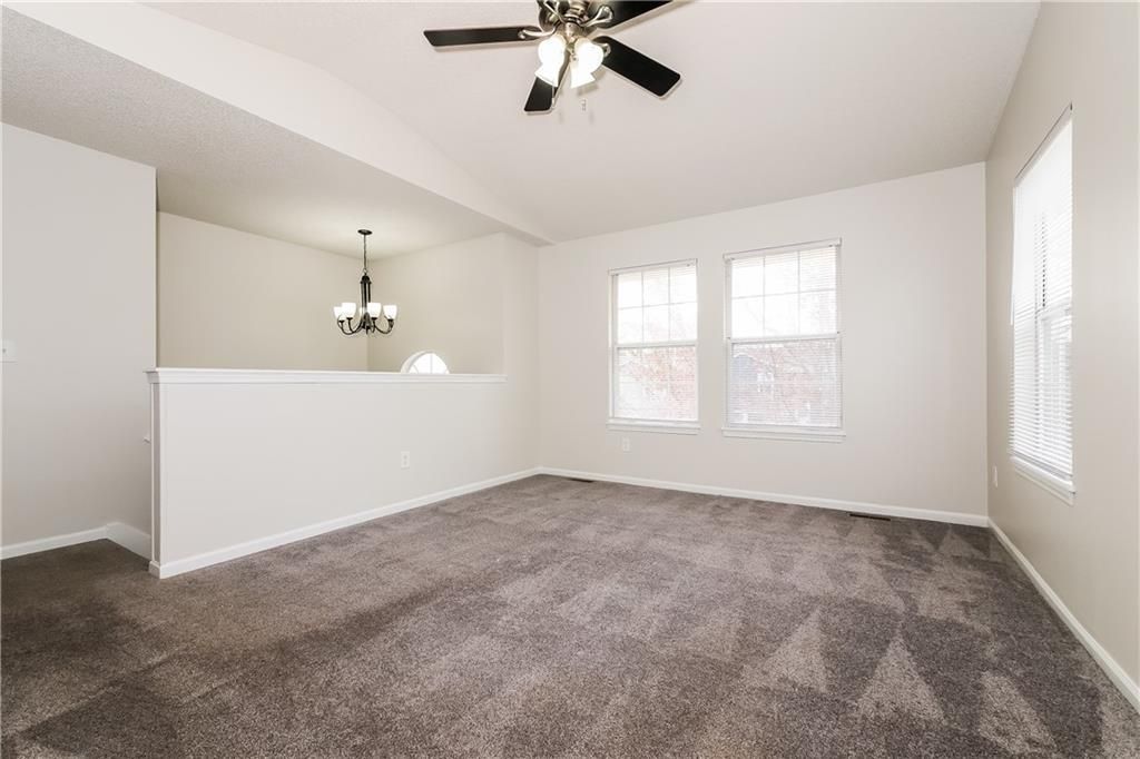 Photo of 224 NW 111th Terrace, Kansas City, MO 64155 (MLS # 2596761)