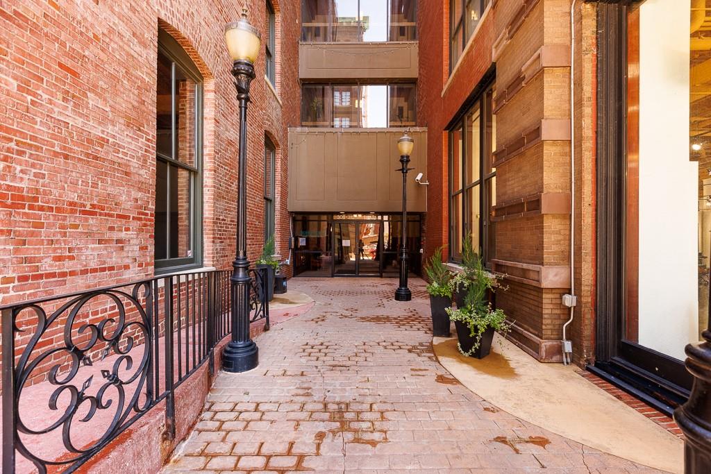 308 W 8th Street 409