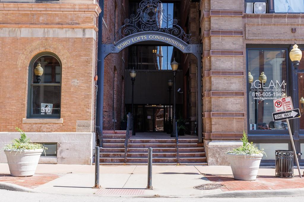 308 W 8th Street 409