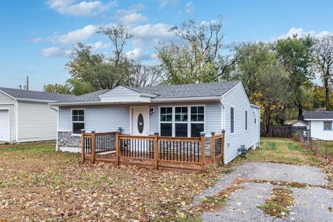 Photo of 204 N 17th Street, Leavenworth, KS 66048 (MLS # 2581676)