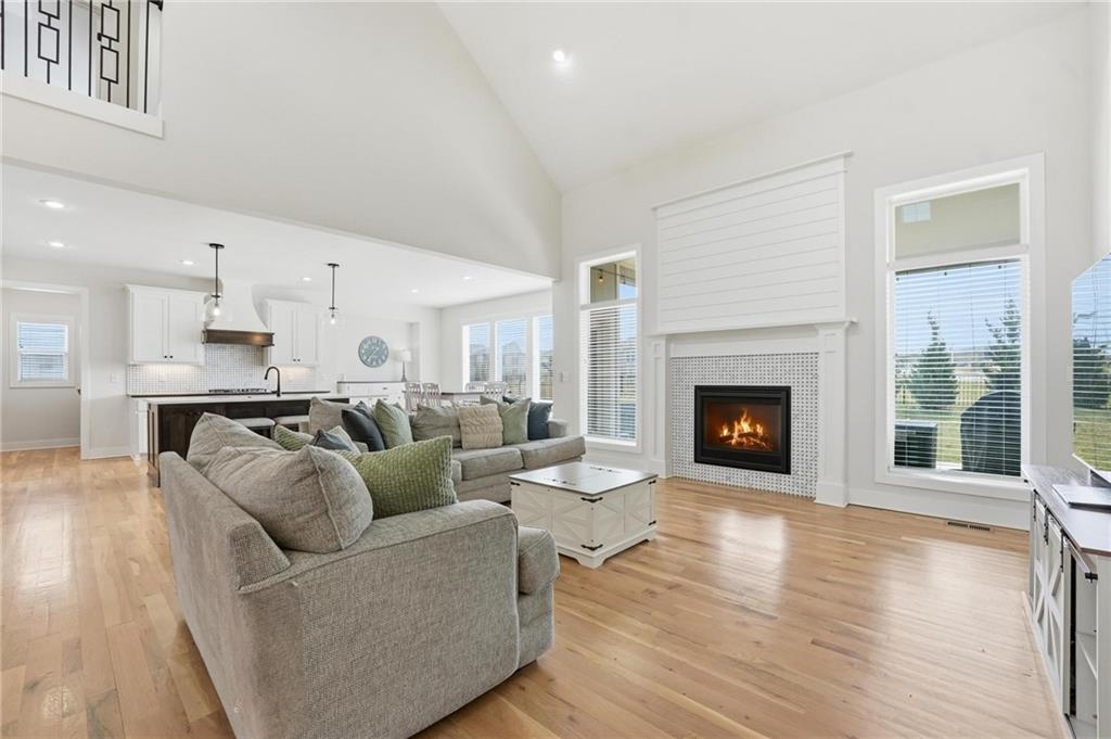 15305 W 172nd Place