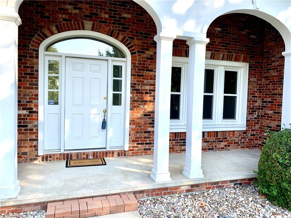 St Joseph, Missouri 64506, United States, 3 Bedrooms Bedrooms, ,2 BathroomsBathrooms,Residential,Pending,39328