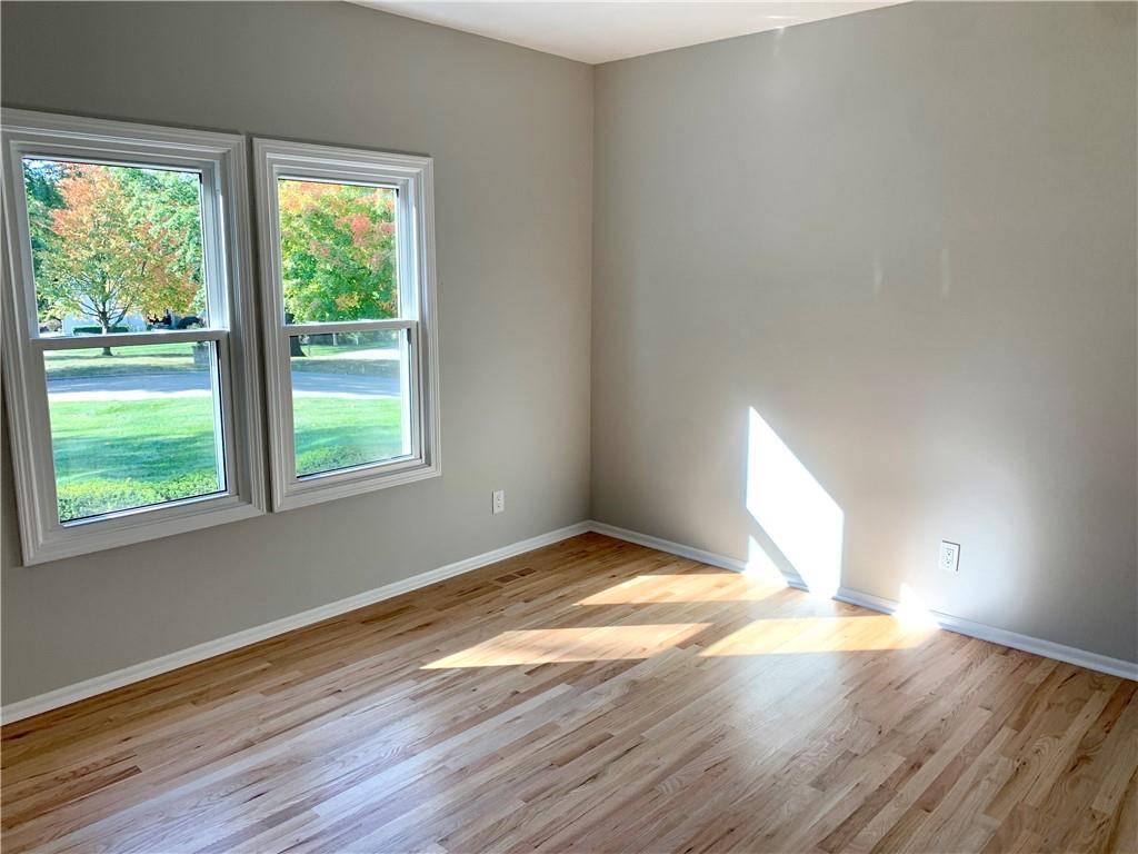 St Joseph, Missouri 64506, United States, 3 Bedrooms Bedrooms, ,2 BathroomsBathrooms,Residential,Pending,39328