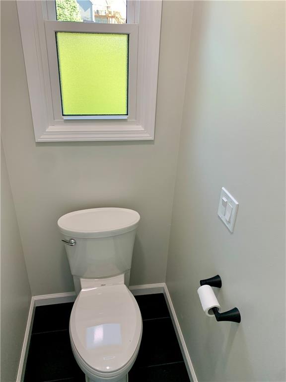 St Joseph, Missouri 64506, United States, 3 Bedrooms Bedrooms, ,2 BathroomsBathrooms,Residential,Pending,39328