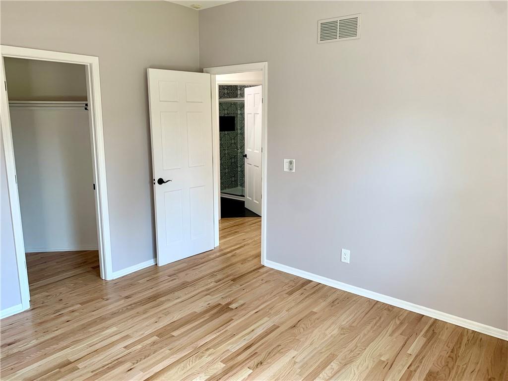 St Joseph, Missouri 64506, United States, 3 Bedrooms Bedrooms, ,2 BathroomsBathrooms,Residential,Pending,39328