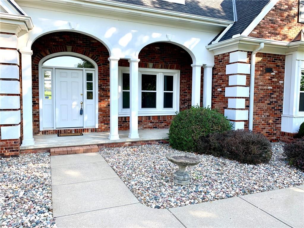 St Joseph, Missouri 64506, United States, 3 Bedrooms Bedrooms, ,2 BathroomsBathrooms,Residential,Pending,39328