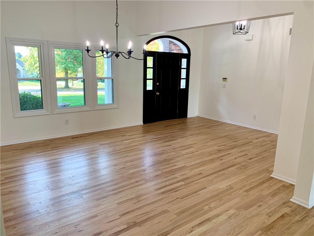 St Joseph, Missouri 64506, United States, 3 Bedrooms Bedrooms, ,2 BathroomsBathrooms,Residential,Pending,39328