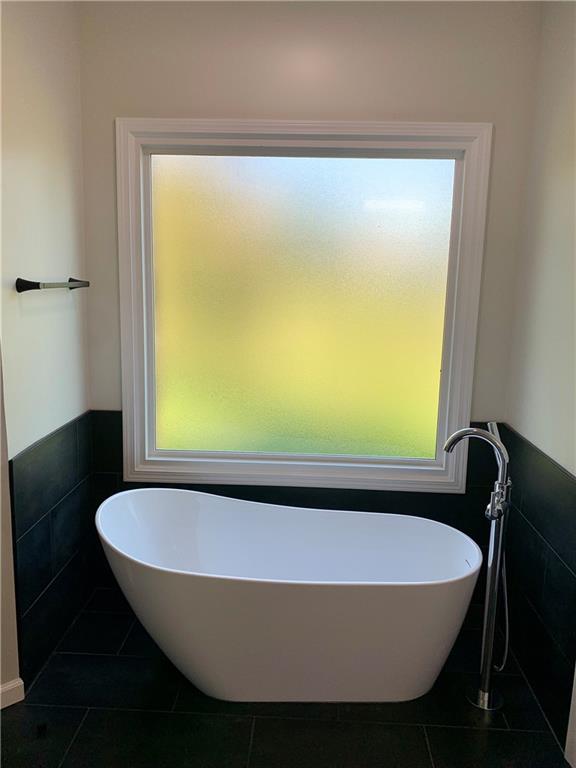 St Joseph, Missouri 64506, United States, 3 Bedrooms Bedrooms, ,2 BathroomsBathrooms,Residential,Pending,39328