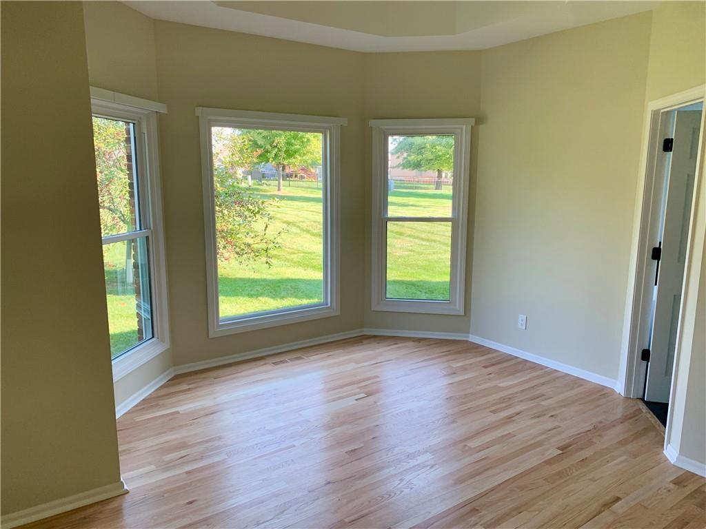 St Joseph, Missouri 64506, United States, 3 Bedrooms Bedrooms, ,2 BathroomsBathrooms,Residential,Pending,39328