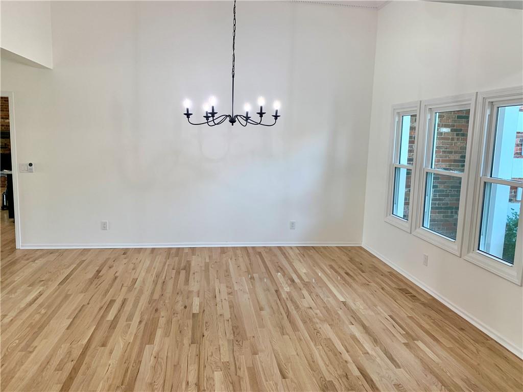 St Joseph, Missouri 64506, United States, 3 Bedrooms Bedrooms, ,2 BathroomsBathrooms,Residential,Pending,39328