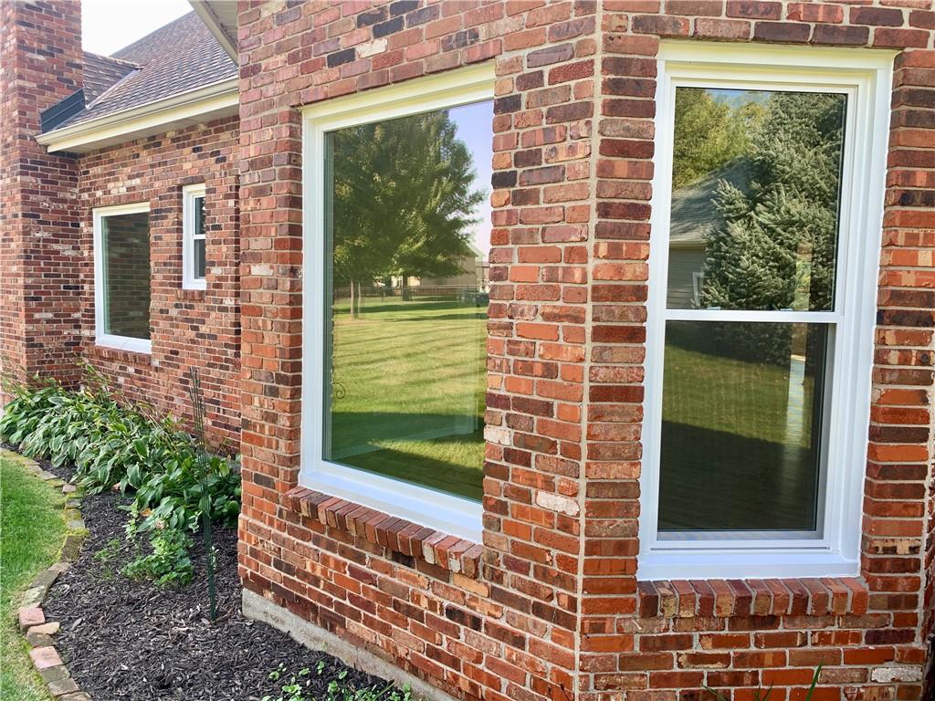 St Joseph, Missouri 64506, United States, 3 Bedrooms Bedrooms, ,2 BathroomsBathrooms,Residential,Pending,39328