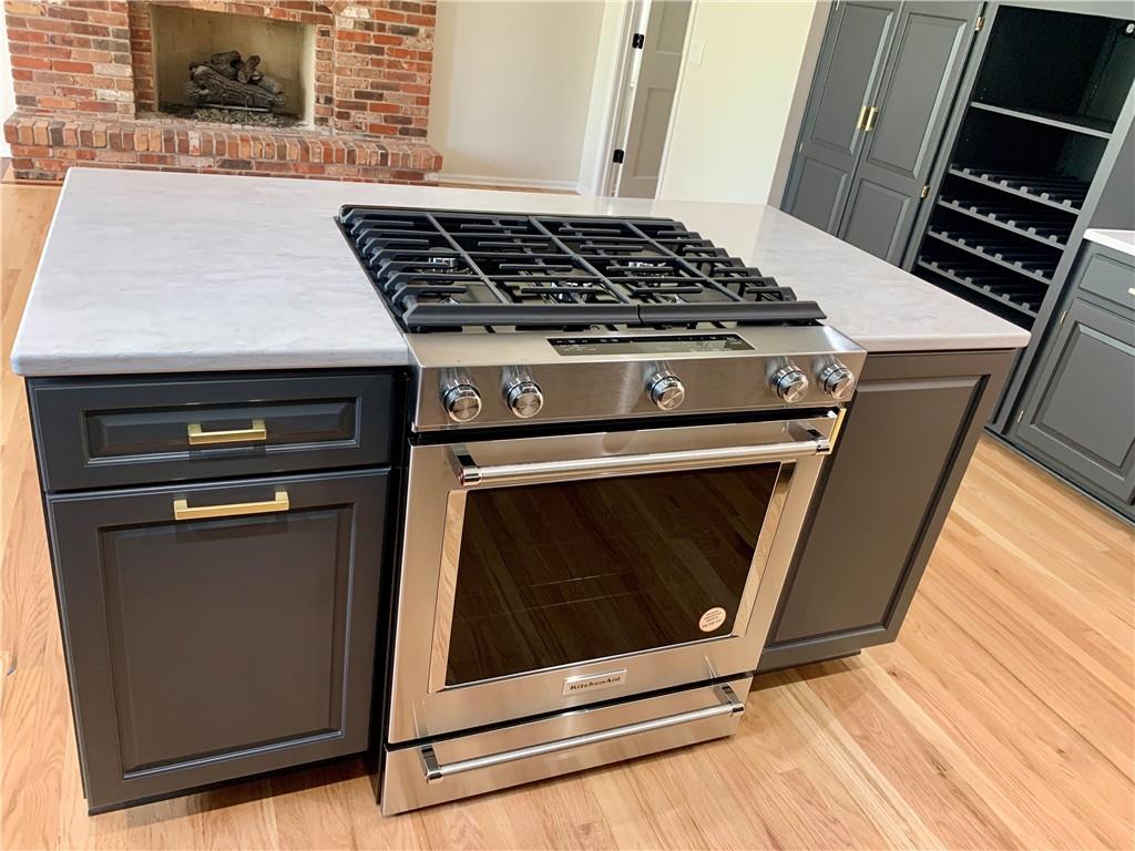 St Joseph, Missouri 64506, United States, 3 Bedrooms Bedrooms, ,2 BathroomsBathrooms,Residential,Pending,39328