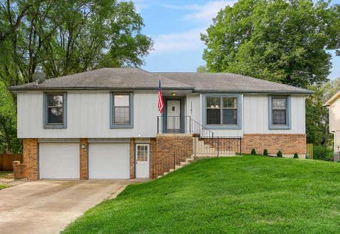 Photo of 11141 W 77th Street, Shawnee, KS 66214 (MLS # 2638765)