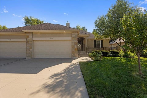 Photo of 4115 SW Homestead Drive, Lees Summit, MO 64082 (MLS # 2644232)