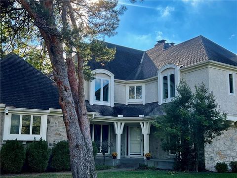 3905 W 101st Terrace Overland Park KS 66207