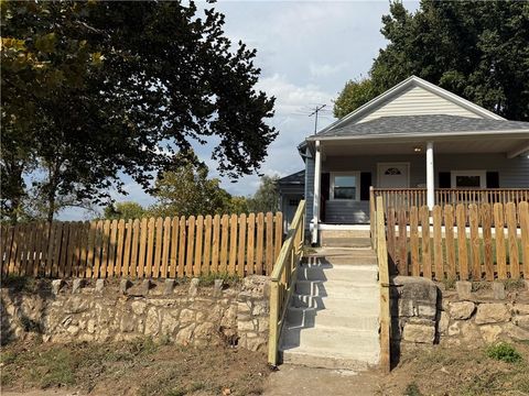 807 Albermarle Street, St Joseph, MO 64501 - MLS#: 2582568