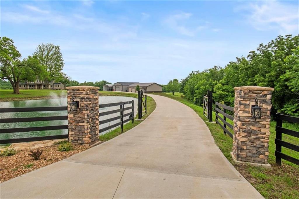 37905 E Round Prairie Road