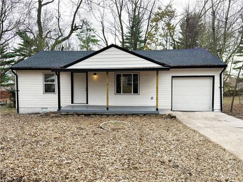 9003 E 75th Street Raytown MO 64133