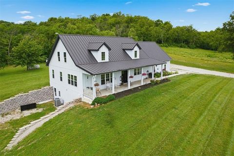 Photo of 19180 B Highway, Richmond, MO 64085 (MLS # 2621172)