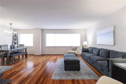 4550 Warwick Boulevard 206 Kansas City MO 64111