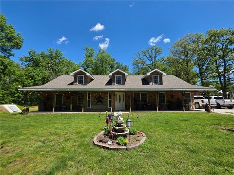 Photo of 6895 601 Road, Osceola, MO 64776 (MLS # 2617920)