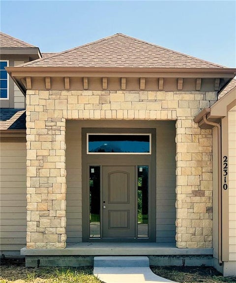 Photo of 22310 W 76th Street Street, Shawnee, KS 66227 (MLS # 2642631)