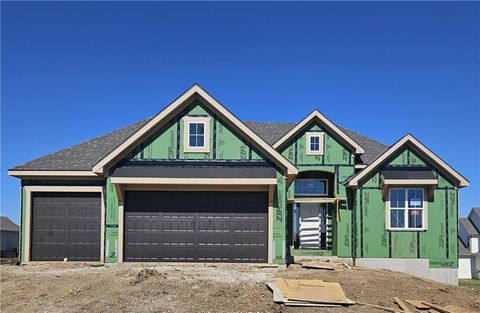4275 Lake Shore Court Basehor KS 66007