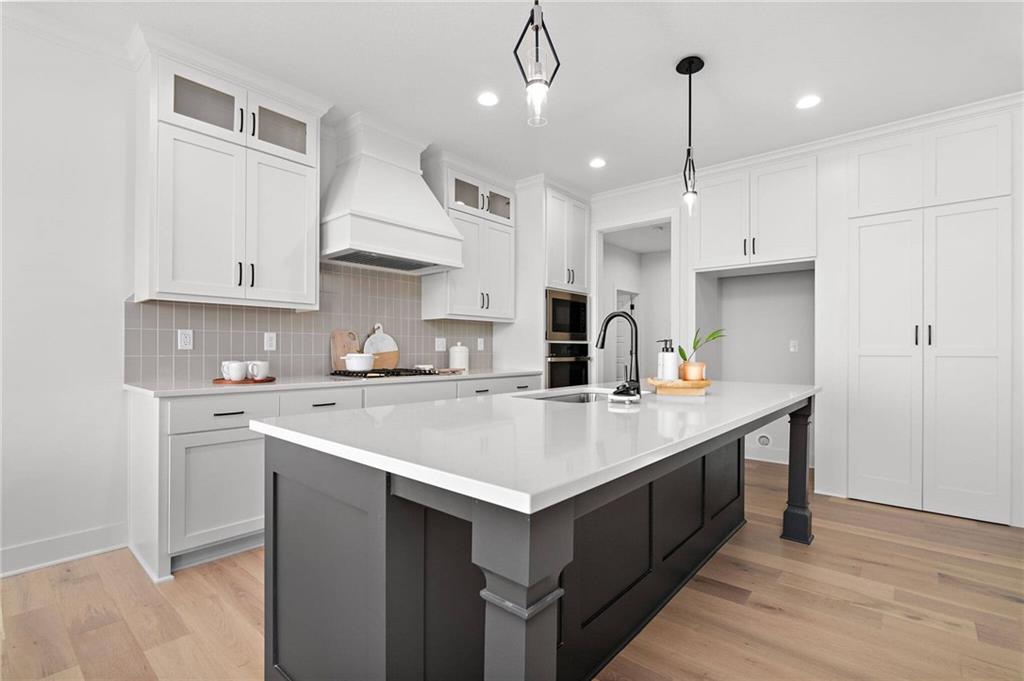 17463 W 163rd Place