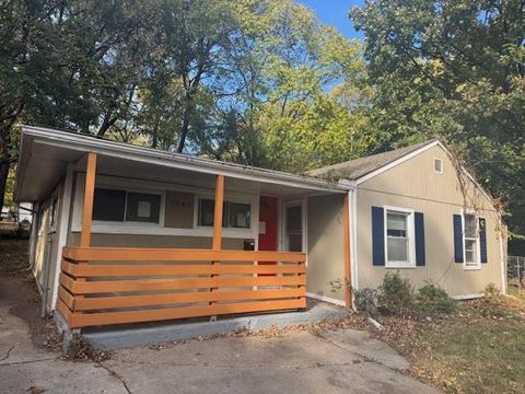 1340 S EMERY Avenue Independence MO 64055