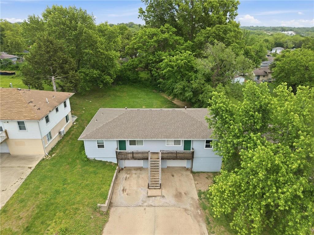 1505-7 N 63 Terrace