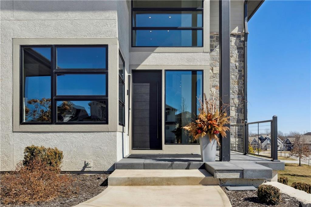 17329 Larsen Street