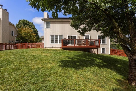 Tiny photo for 1533 Canterbury Lane, Liberty, MO 64068 (MLS # 2643047)