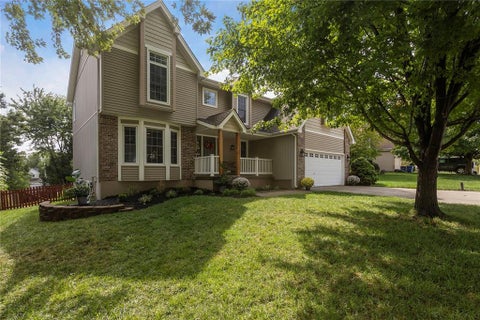 Photo of 1533 Canterbury Lane, Liberty, MO 64068 (MLS # 2643047)