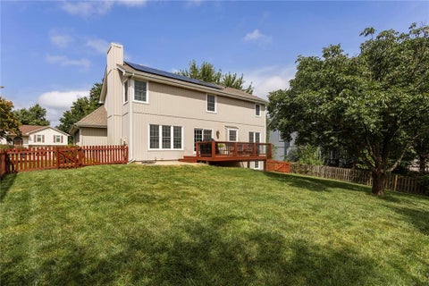 Tiny photo for 1533 Canterbury Lane, Liberty, MO 64068 (MLS # 2643047)