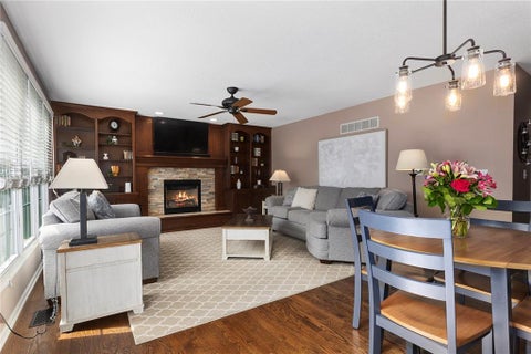 Tiny photo for 1533 Canterbury Lane, Liberty, MO 64068 (MLS # 2643047)