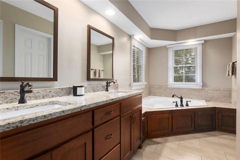 Tiny photo for 1533 Canterbury Lane, Liberty, MO 64068 (MLS # 2643047)
