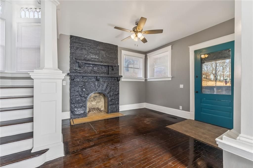 Photo of 602 S 13th Street, St Joseph, MO 64501 (MLS # 2592268)