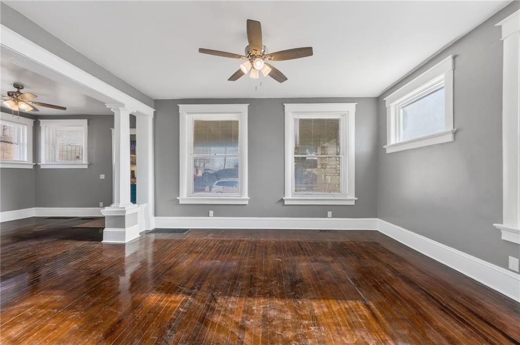 Photo of 602 S 13th Street, St Joseph, MO 64501 (MLS # 2592268)