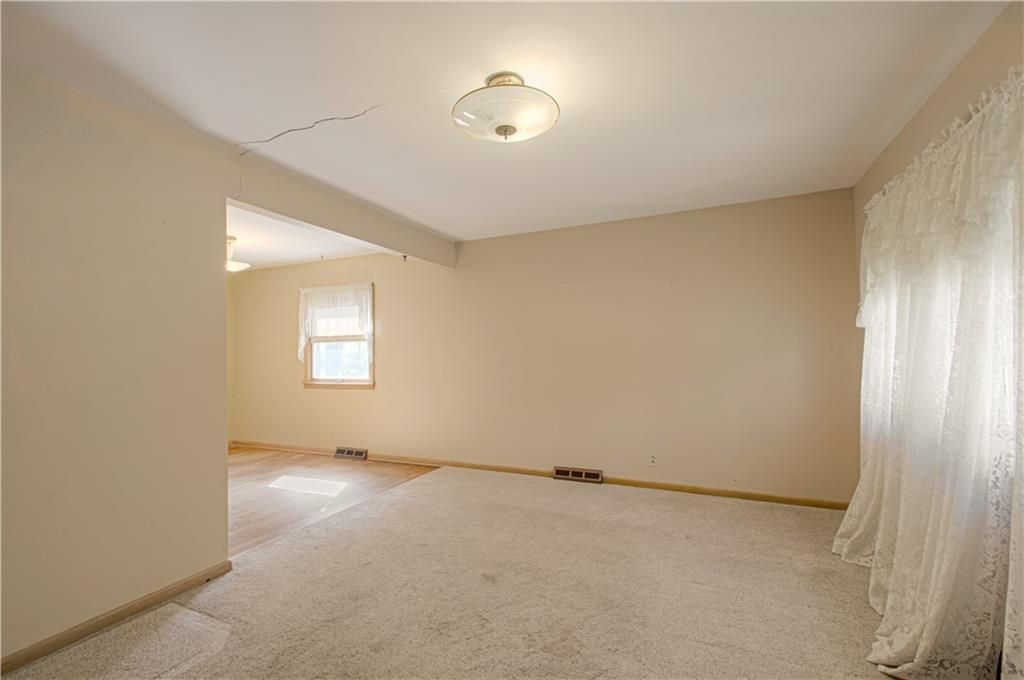 Photo of 819 S Main Street, Liberty, MO 64068 (MLS # 2576235)