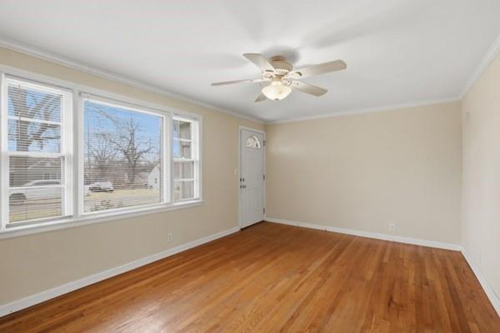 Photo of 9623 E 32nd Street S, Independence, MO 64052 (MLS # 2608942)