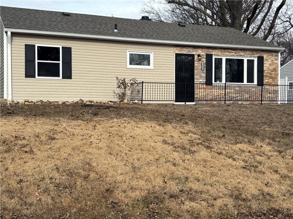 Photo of 3423 JACKSON Street, St Joseph, MO 64507 (MLS # 2596769)