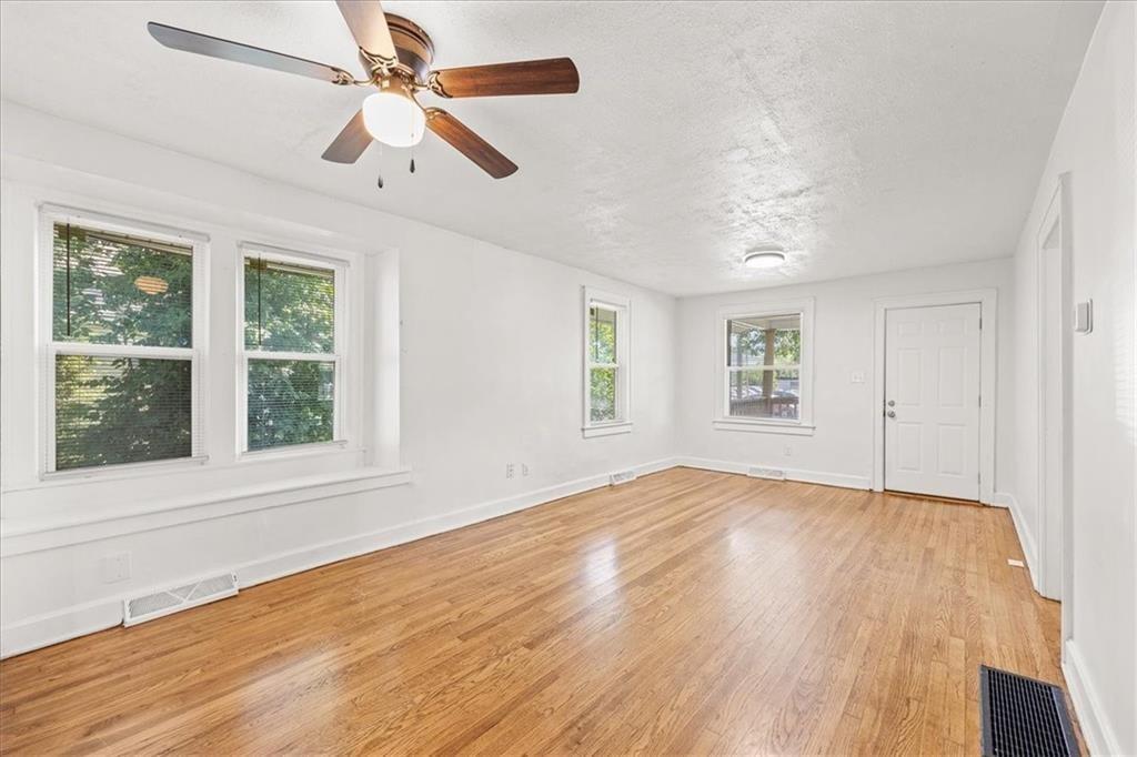 1116 S Woodland Avenue