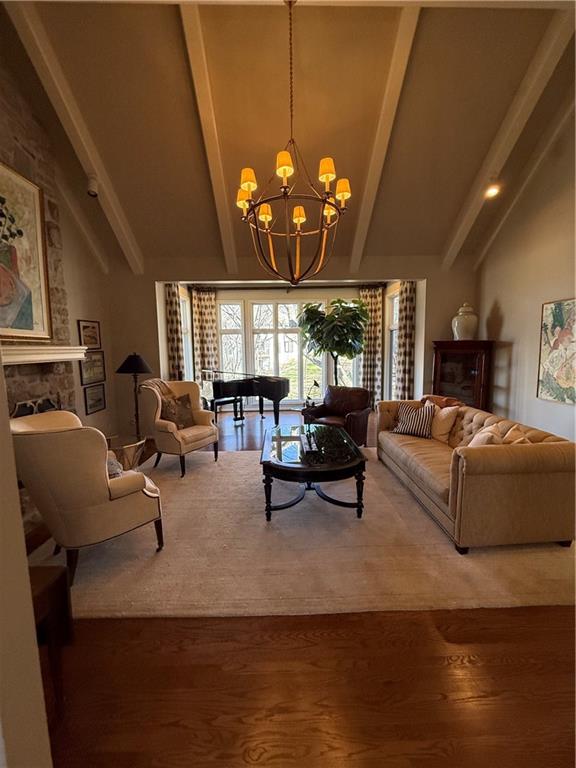 12305 Catalina Street