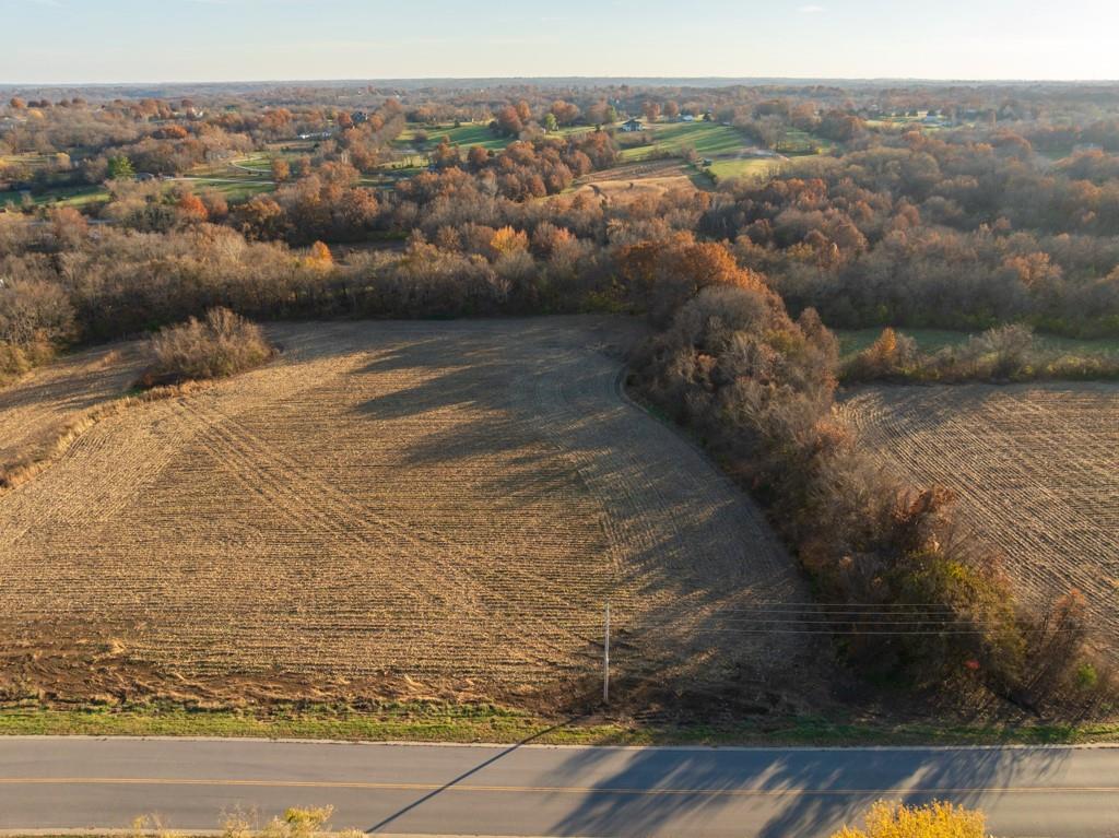 Tract 10 W Ryan Road