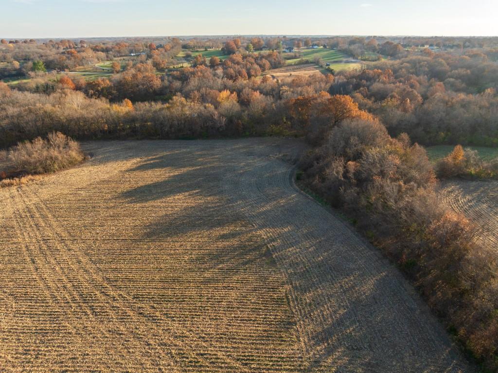 Tract 10 W Ryan Road