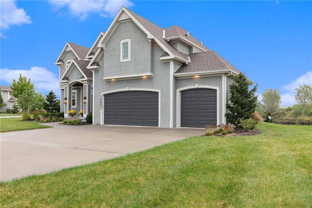 15801 Canterbury Street