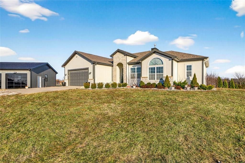 Photo of 5199 SE Fox Run Road, Lathrop, MO 64465 (MLS # 2592393)