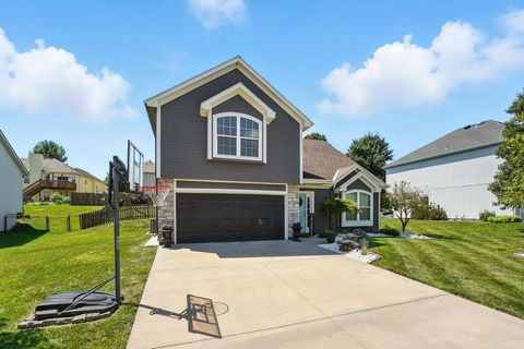 608 Johnston Parkway, Raymore, MO 64083 - MLS#: 2577906