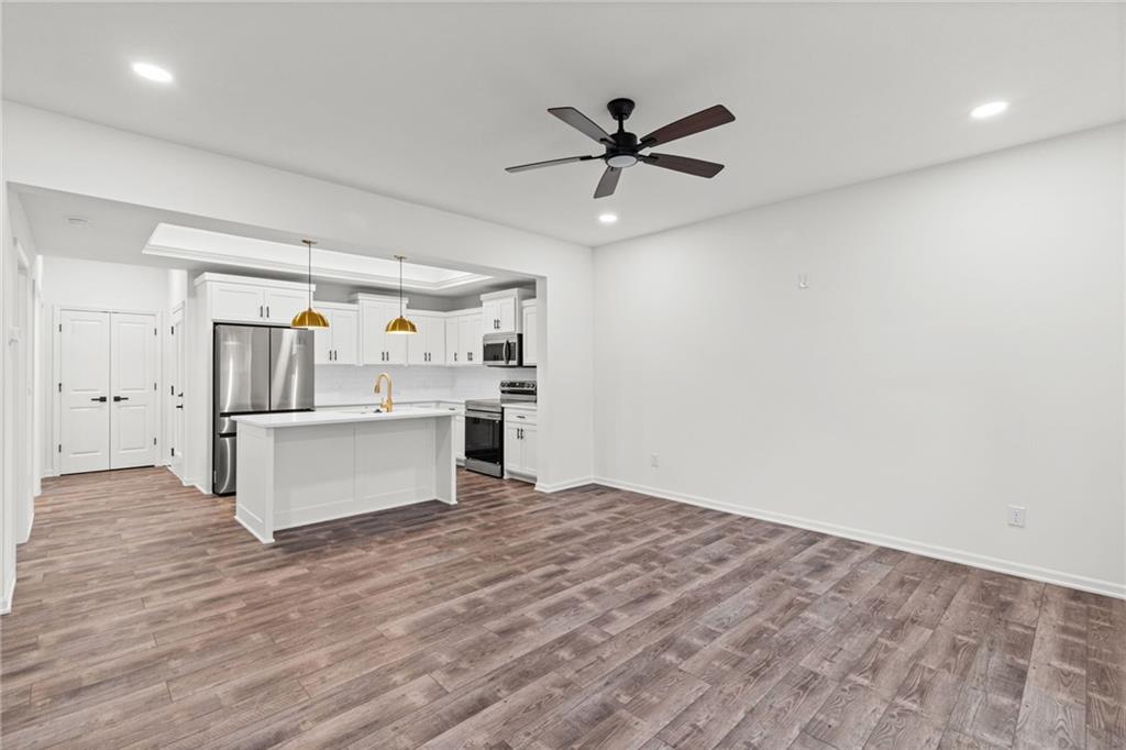 113 E 3rd Street