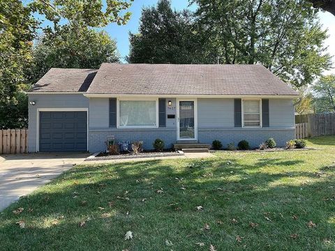7607 Lowell Avenue Overland Park KS 66204